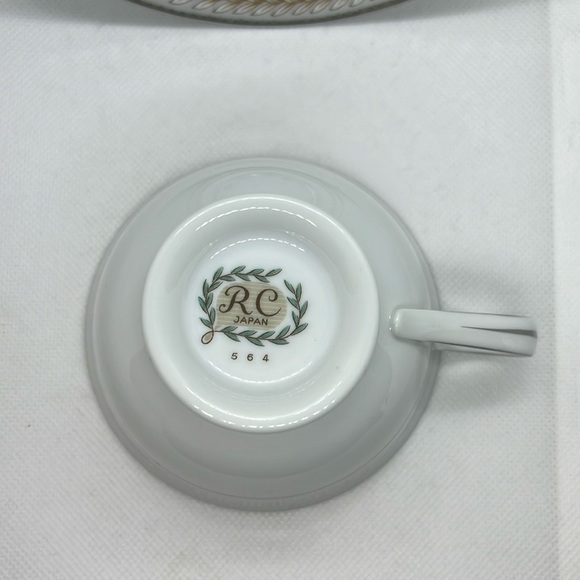 RC TEACUP & SAUCER VINTAGE 1960s PATTERN NORITAKE 564 VICTORIAN ROSES AND LAUREL - Picture 8 of 12